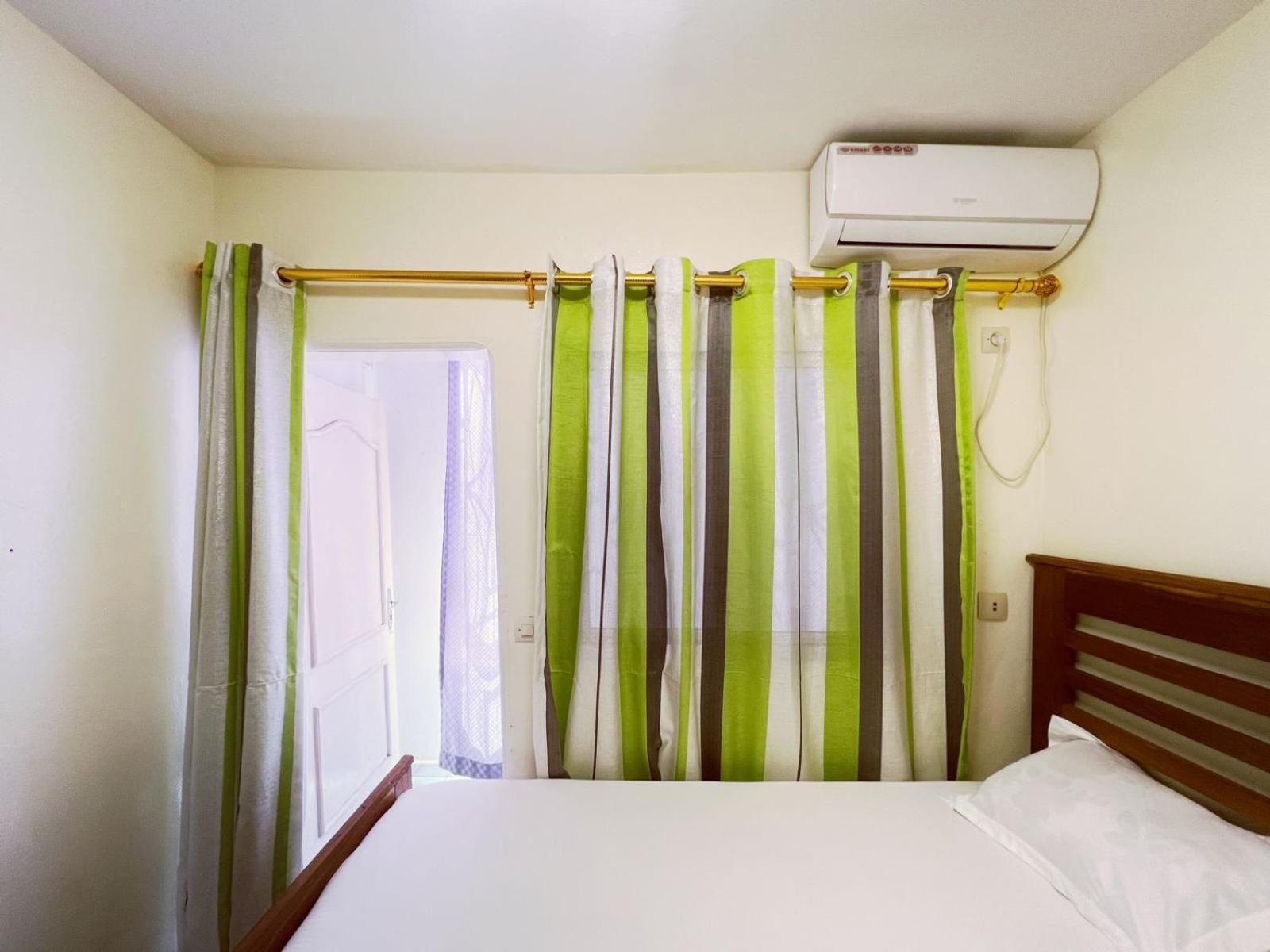 Residence Kane Diallo- Appartements Elegants Et Centraux A Dakar Esterno foto