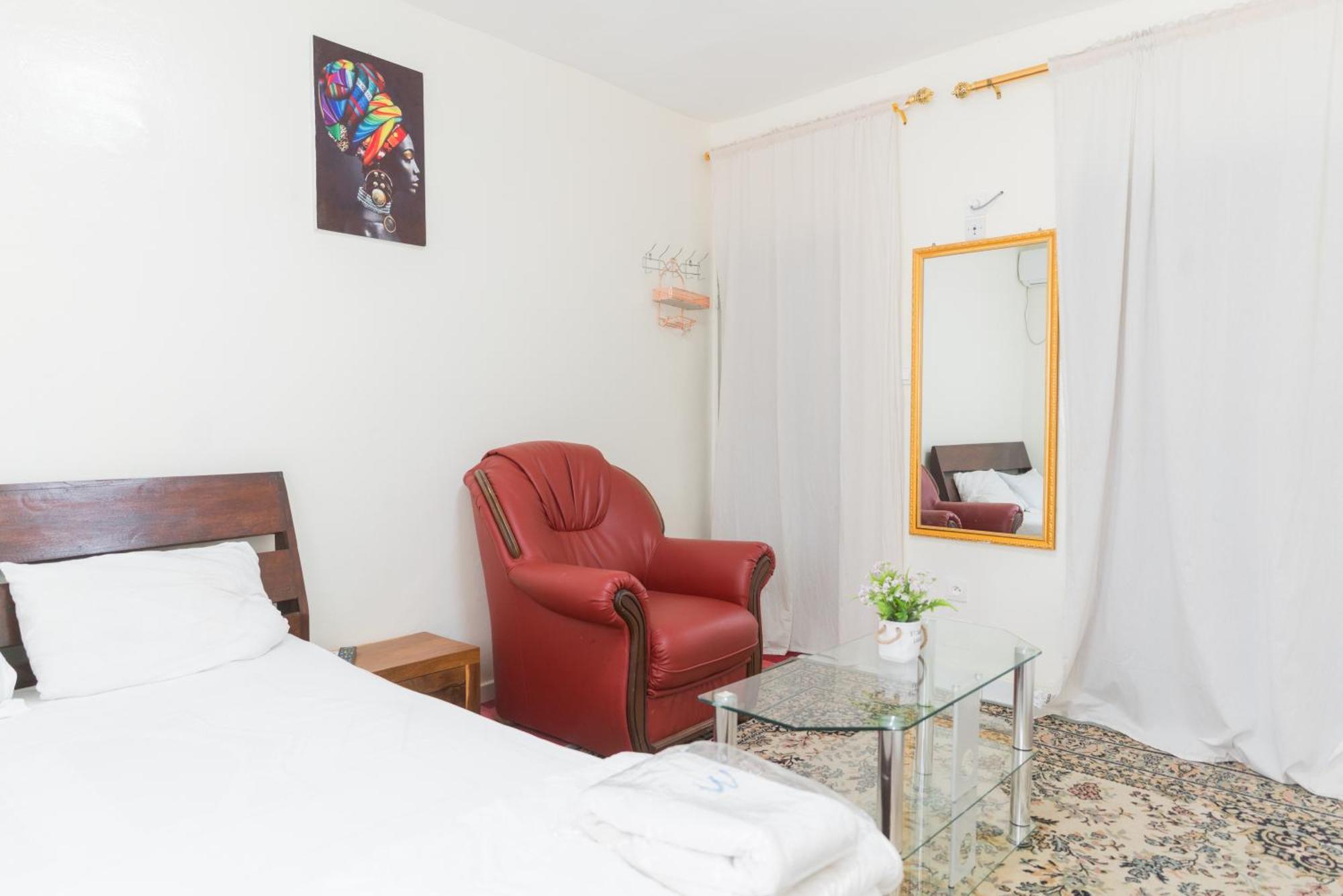 Residence Kane Diallo- Appartements Elegants Et Centraux A Dakar Esterno foto